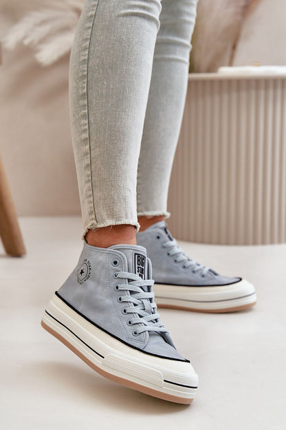 Big Star women's sneakers in stylish artificial leather, featuring a comfort insole and solid rubber sole, perfect for autumn winter fashion by Step in style.