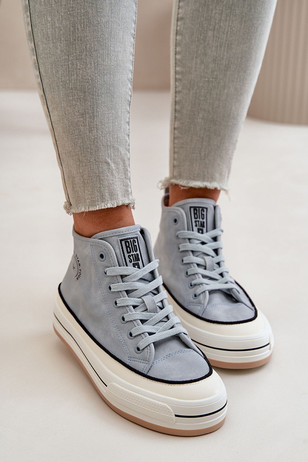 Side view of Big Star women's sneakers with a chic silhouette, comfort insole, and durable rubber sole, an elegant addition to autumn winter footwear by Step in style.