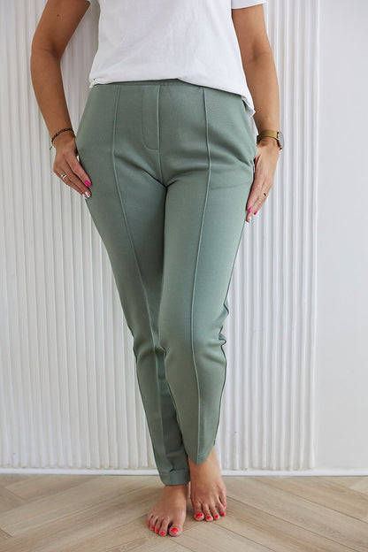 Stylish display of La Aurora cotton tracksuit trousers, tailored for women seeking luxury and a flattering fit in larger sizes.