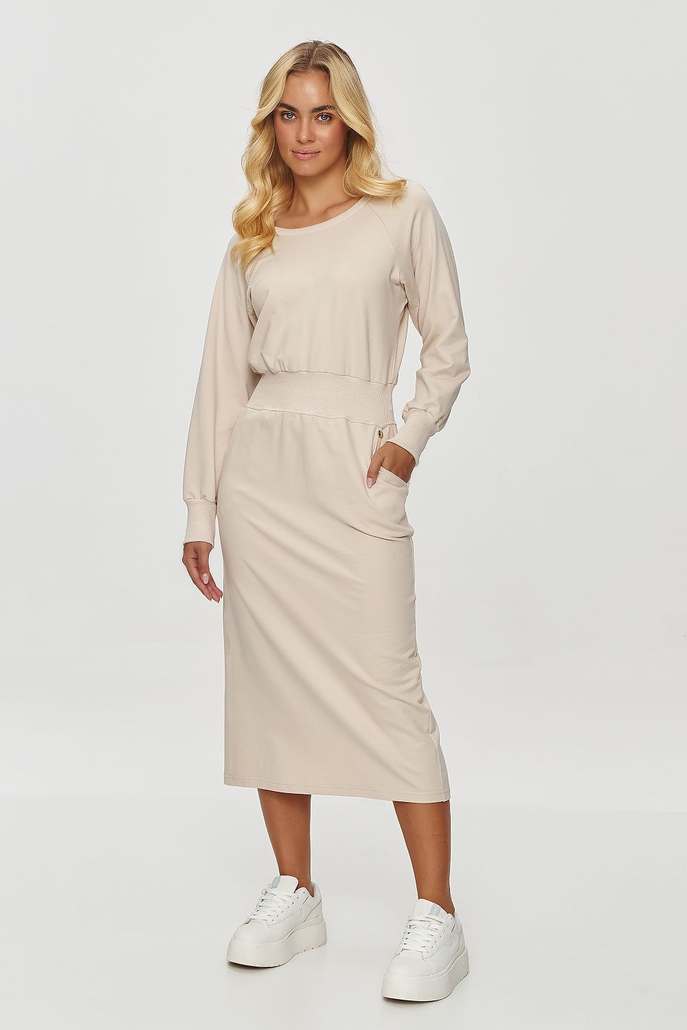 Elegant Makadamia Casual Midi-Length Sweatshirt Dress featuring pockets and an elastic waistband, perfect for a refined yet comfortable everyday look.