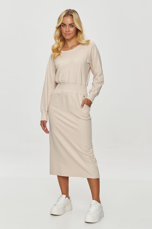 Elegant Makadamia Casual Midi-Length Sweatshirt Dress featuring pockets and an elastic waistband, perfect for a refined yet comfortable everyday look.