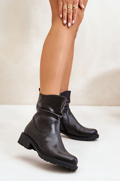 Vinceza Women's luxurious natural leather ankle boots with zipper, designed for style and comfort, featuring a 16cm upper height and a rounded toe, perfect for sophisticated outfits in cooler seasons.