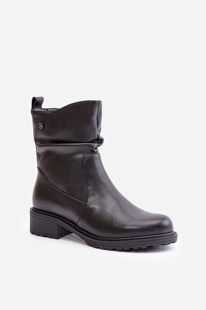 Elegant Vinceza Women's ankle boots in natural leather showcasing durability and refined design, highlighted by a sleek zipper and 4cm heel, ideal for fashion-forward women looking for comfort and style.