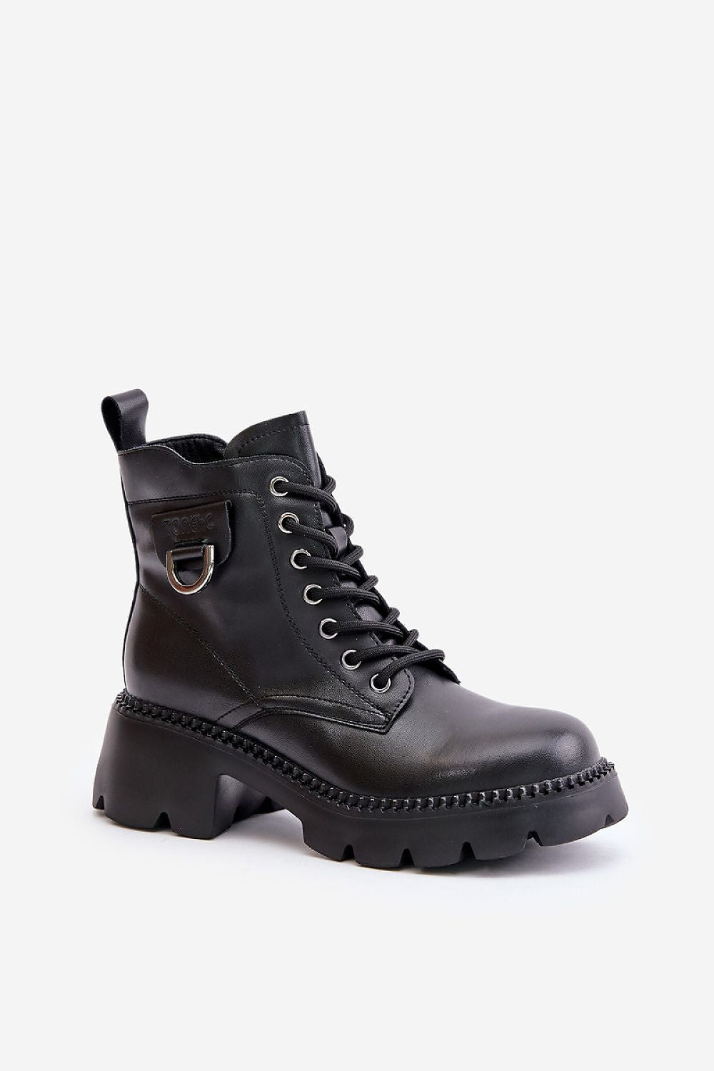 Vinceza luxury women's natural leather boots featuring a stylish 6 cm heel, perfect for autumn and winter, with insulated interior for comfort.