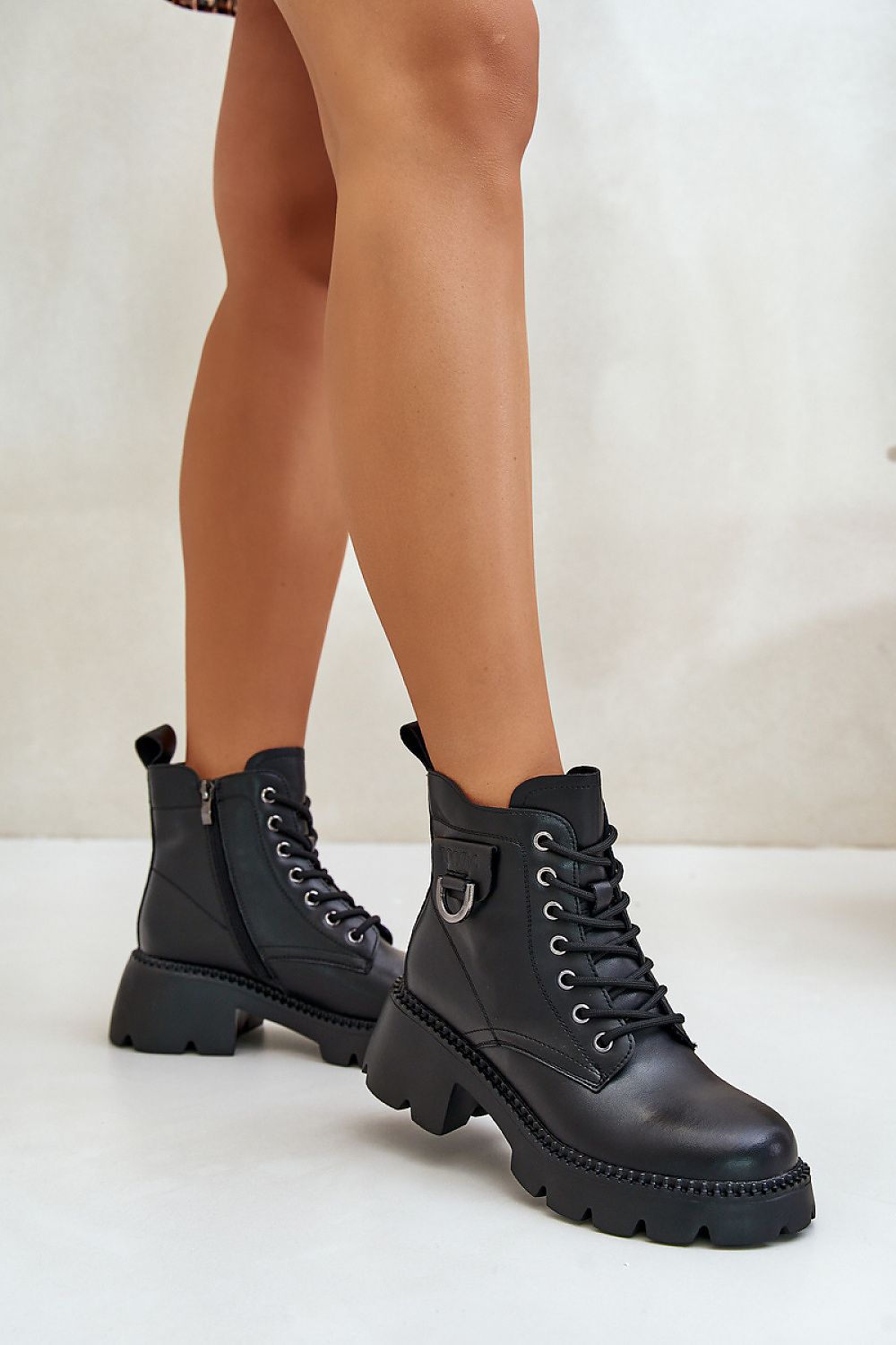 Step in Style Vinceza women's leather boots with zipper closure and elegant design, showcasing durability and warmth for cold seasons.