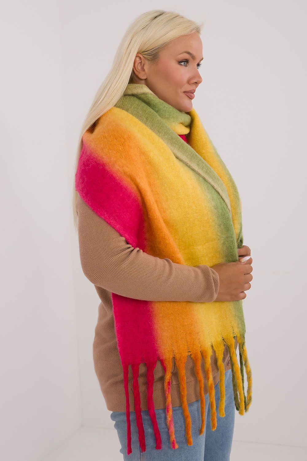 Sophisticated polyester scarf with decorative tassels from vendor AT, perfect complement to any elegant attire.