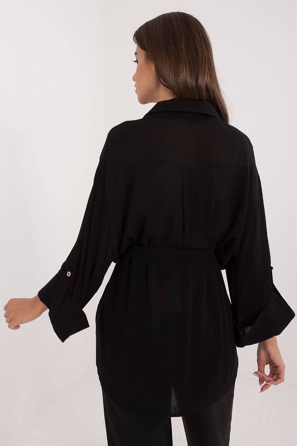 Full view of Lakerta's sophisticated women's shirt with 3/4 sleeves, tailored for comfort and chic daily styling.