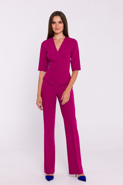 Sleek jumpsuit from Stylove, designed to elongate the silhouette with wide-leg style and flawless craftsmanship.