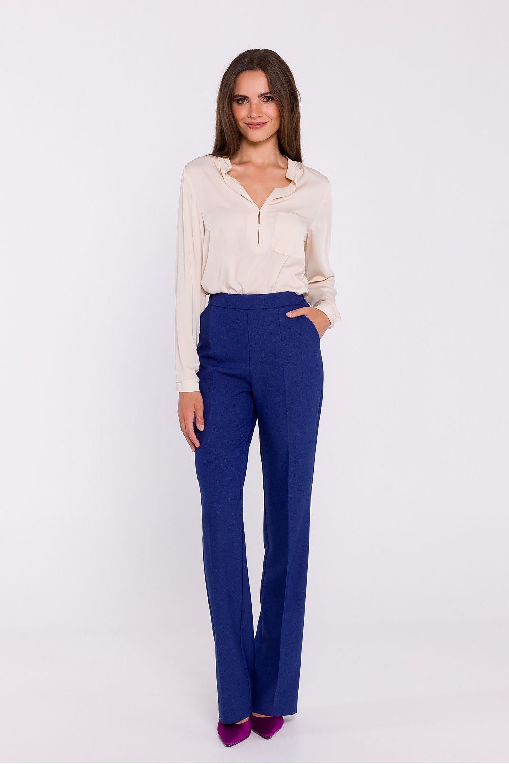 Close-up of Stylove Elegant Satin Blouse pocket and one-button cuff detailing, exemplifying exquisite craftsmanship and modern design.