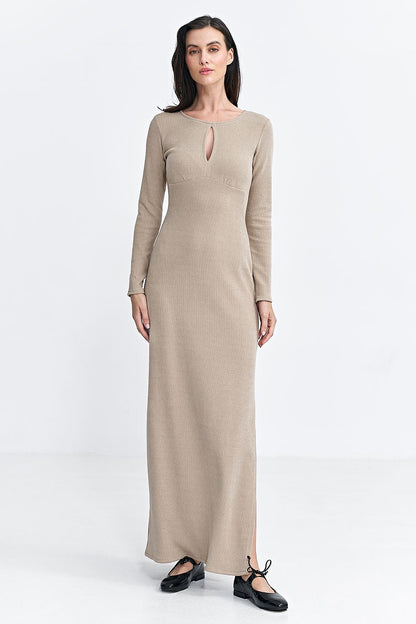 Nife elegant fitted fit-and-flare maxi dress, showcasing the graceful side slit and beautiful silhouette.