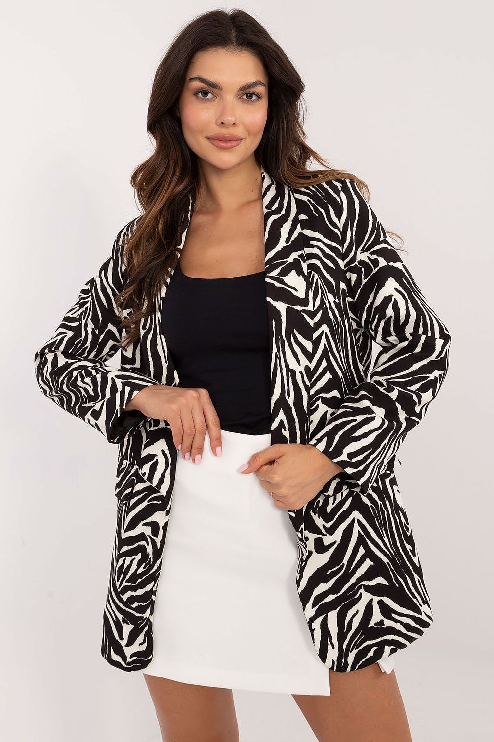 Elegant women's jacket with animal motif and shoulder pads designed by Italy Moda, showcasing a luxurious polyester blend, perfect for sophisticated style.