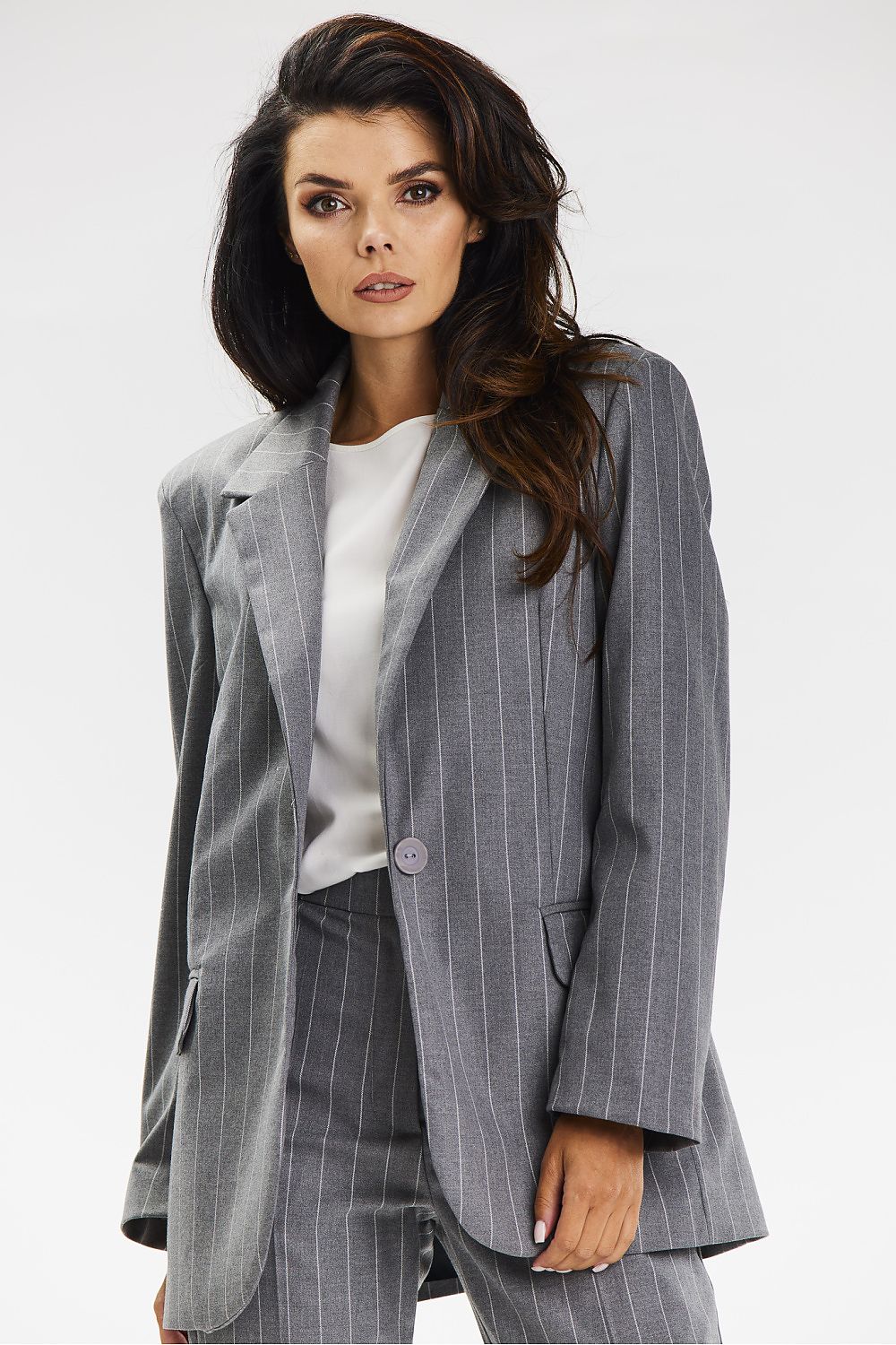 Awama Elegant Striped Blazer Jacket in high-quality viscose, showcasing loose fit and stylish design for ultimate comfort and luxury.