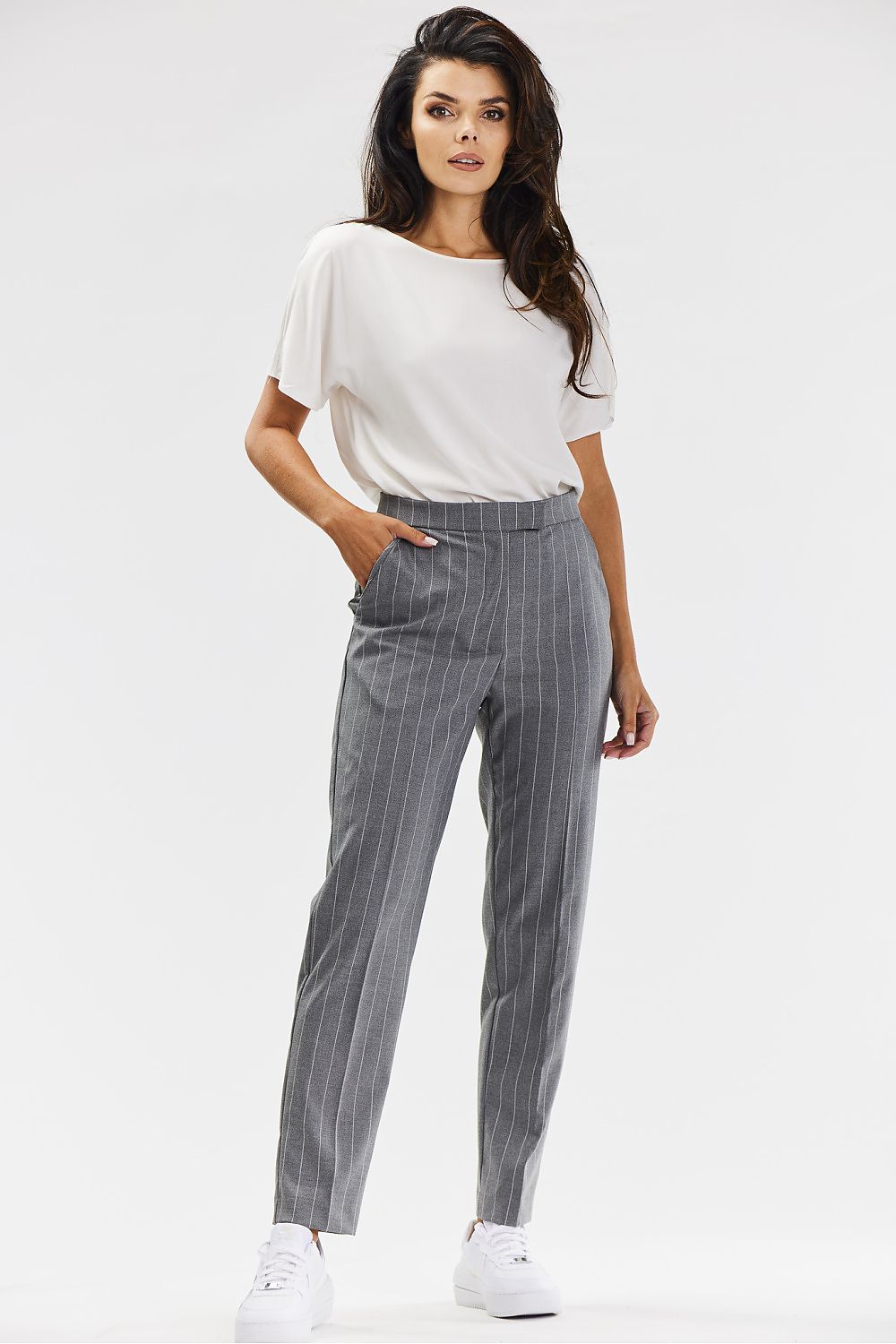 Elegant gray cigarette pants with white pinstripe for women, tailored fit by Awama, showcasing high-quality viscose fabric and slim silhouette.