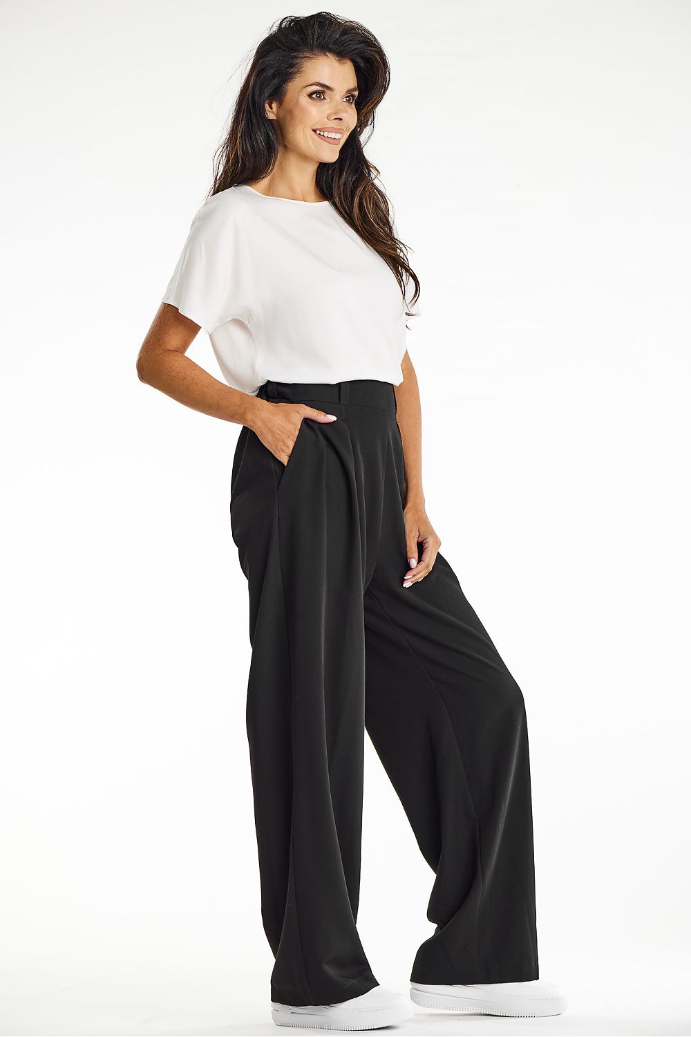 Chic gray wide-leg trousers designed by Awama, made from soft viscose fabric, perfect for both casual and elegant looks.
