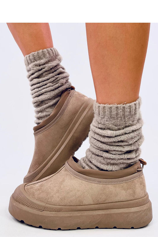 Stylish Inello women's snow boots with adjustable welt and non-slip rubber sole, designed for maximum comfort and insulation.