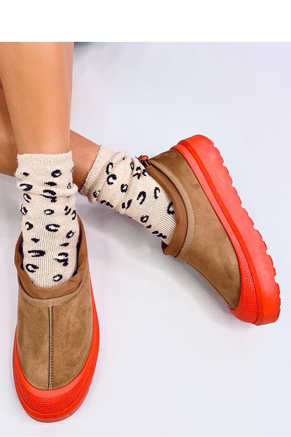 Stylish ecological suede short snow boots for women by Inello, designed with an adjustable welt for a secure fit and warmth.