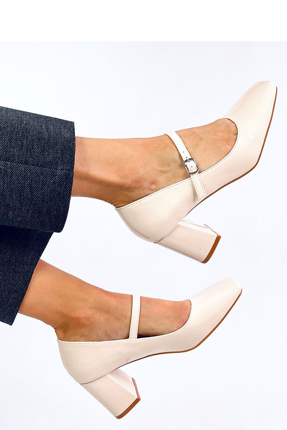 Luxury Mary Jane block heel pumps by Inello in ecological patent leather, 6.5 cm heel, elegantly styled for sophisticated women's fashion.