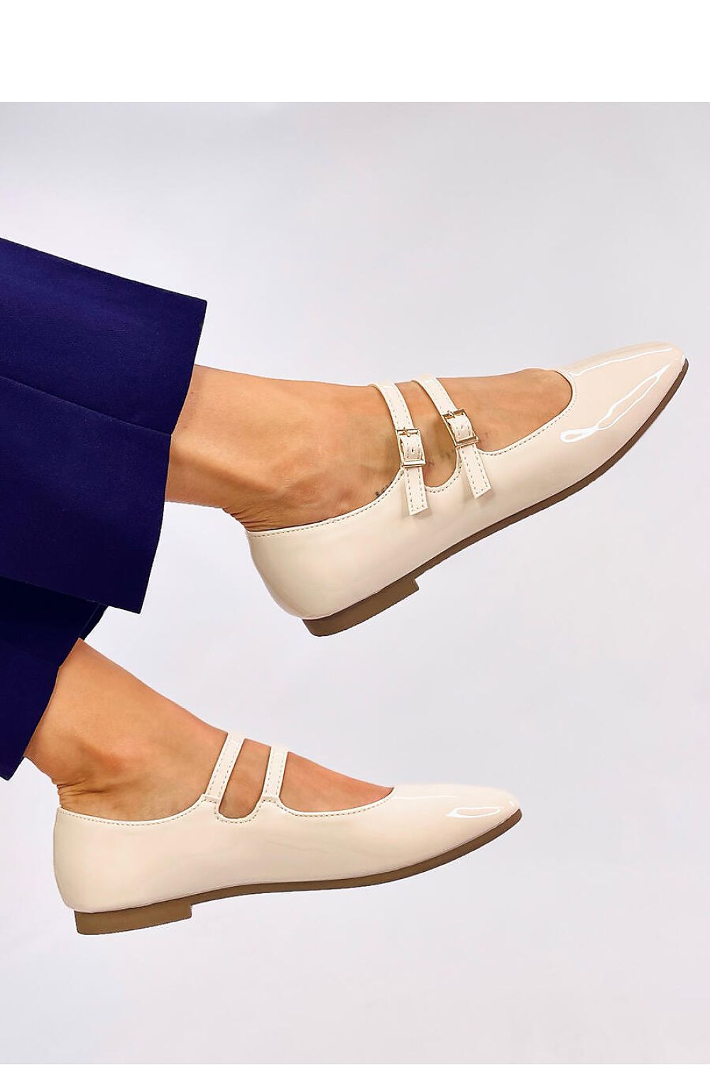 Stylish Inello Mary Jane Ballet Flats made from eco-friendly patent leather, showcasing modern square toe design for elegance.