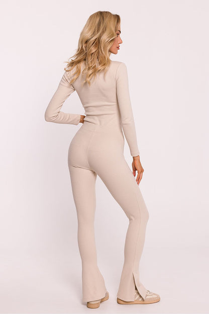 Moe Luxury Leggings in a sophisticated setting, illustrating comfort and chic aesthetics tailored for everyday fashion.