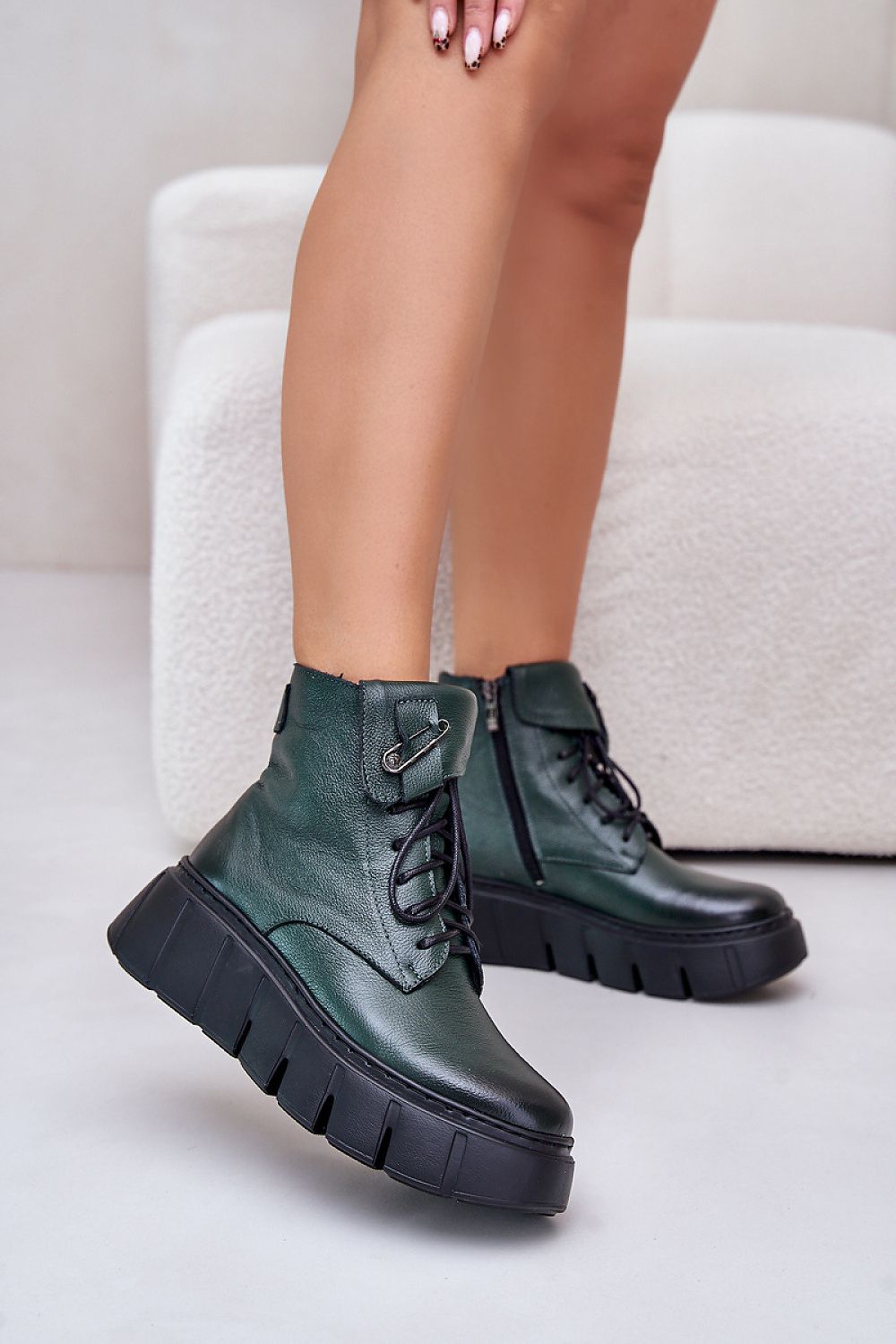  Buskin boots model 201183 Step in style 