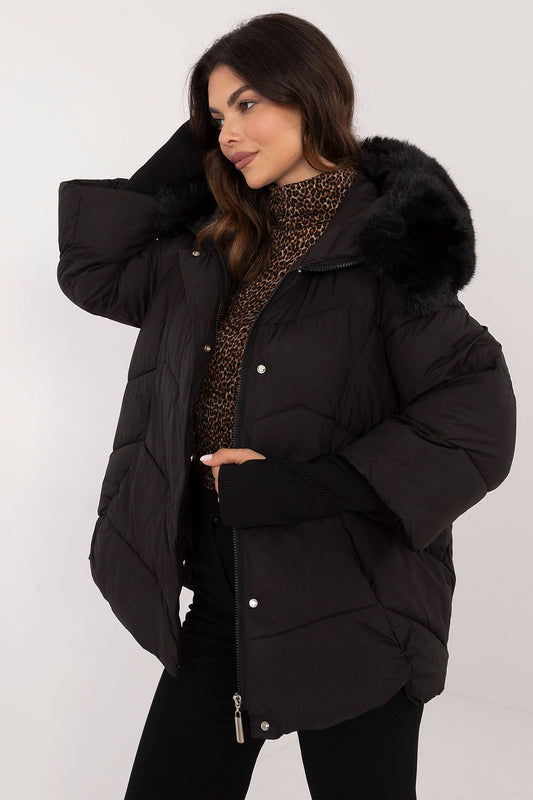 MBM elegant women's quilted jacket showcasing stylish quilting and synthetic insulation for comfort and warmth on chilly days.