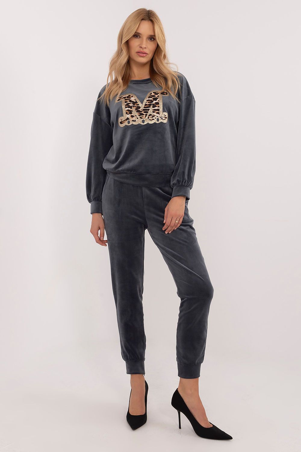 Luxury Women's Velour Lounge Set featuring a stylish blouse and pants from Italy Moda, crafted in a soft viscose blend for ultimate comfort and elegance.