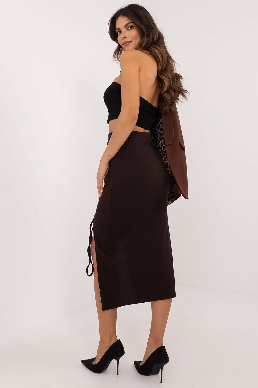 Elegant ribbed midi pencil skirt in EU 0 size with adjustable slit, crafted by Italy Moda, showcasing a luxurious polyester blend for ultimate comfort and style.