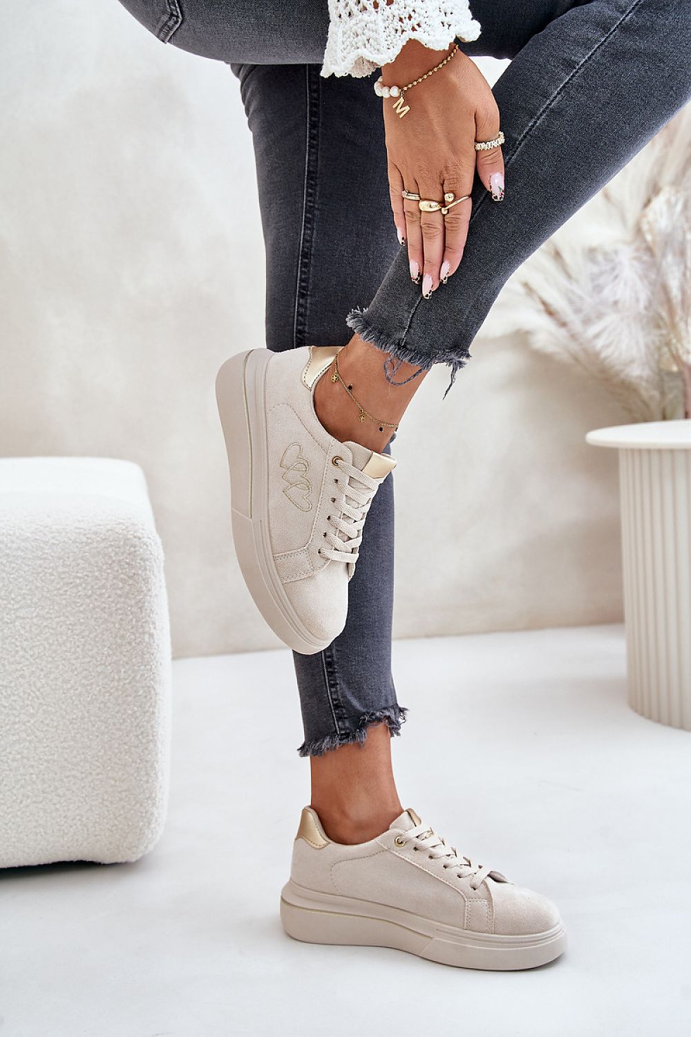 Luxurious Big Star Women's Platform Sneakers, designed with a 3.5cm platform for elevated style, combining warmth and comfort in a versatile shoe by Step in Style.