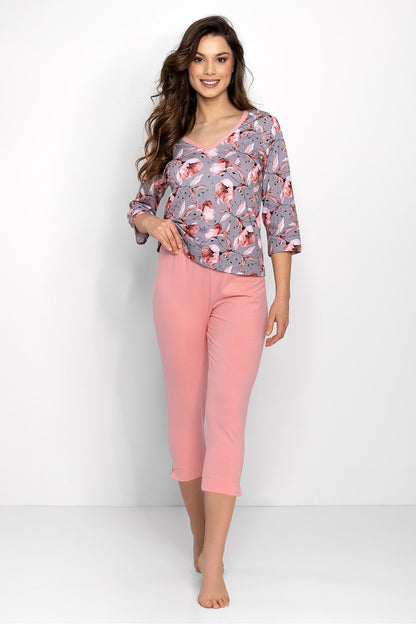 Elegant women's cotton pajamas set by Momenti Per Me featuring a 3/4 sleeve blouse and tailored 7/8 pants, designed for ultimate comfort and style.