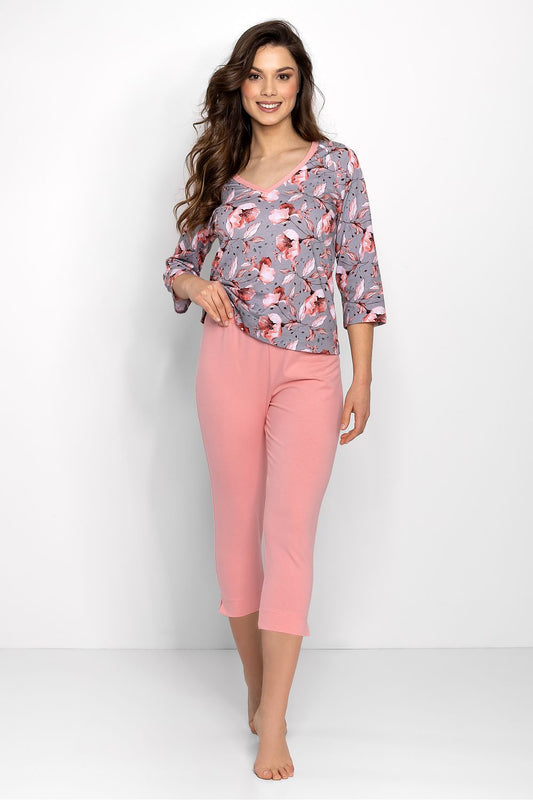 Elegant women's cotton pajamas set by Momenti Per Me featuring a 3/4 sleeve blouse and tailored 7/8 pants, designed for ultimate comfort and style.