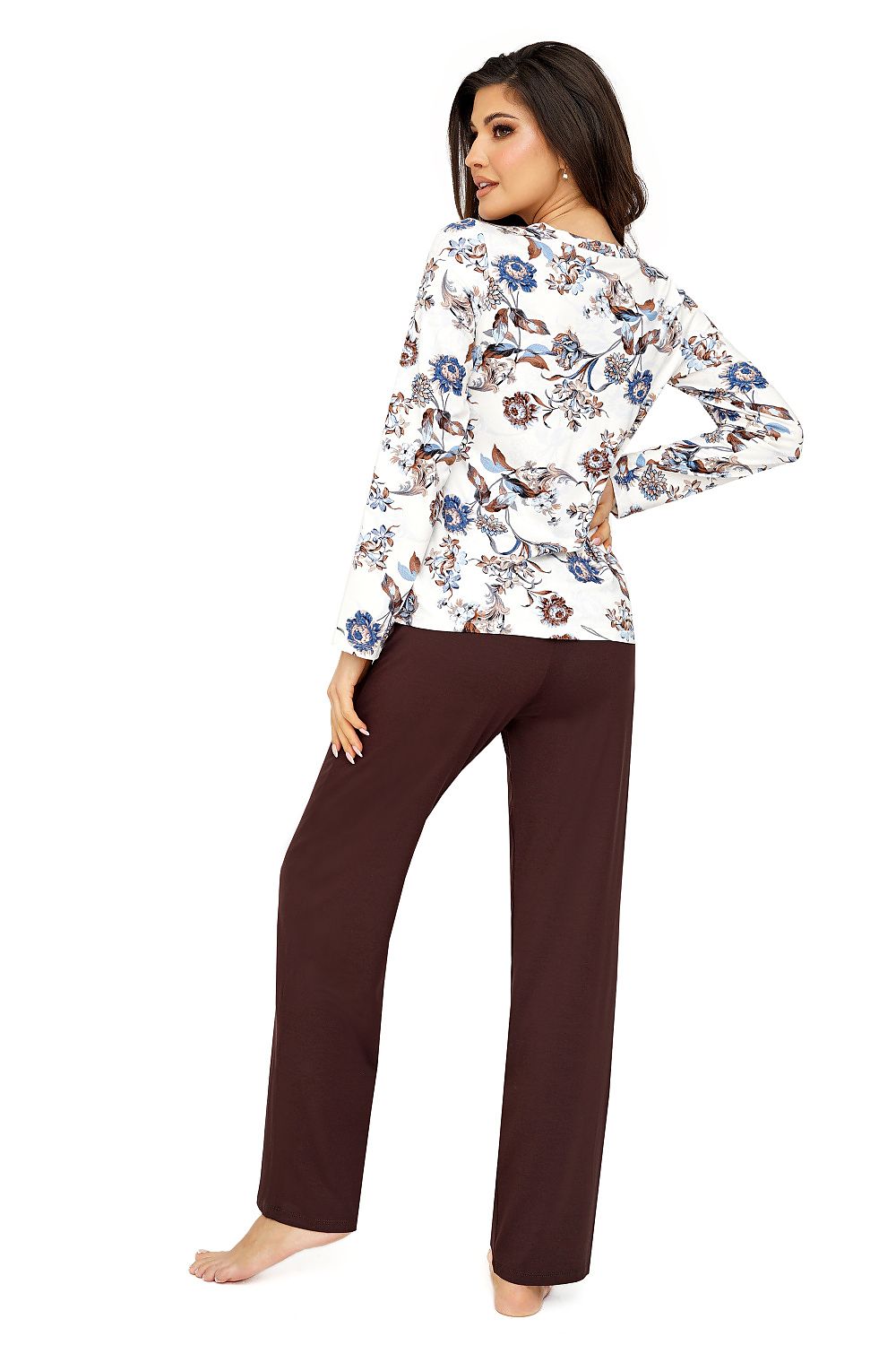 Luxurious women's pajama set by Donna featuring a long sleeve V neck blouse and comfortable loose-fit pants in elegant design, perfect for sleep and homewear, suitable for EU sizes 36-44.