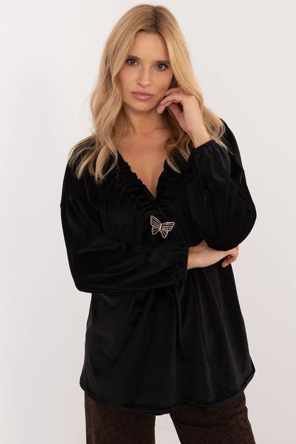 Italy Moda women's elegant velour blouse with heart neckline and long sleeves, perfect for casual styling.