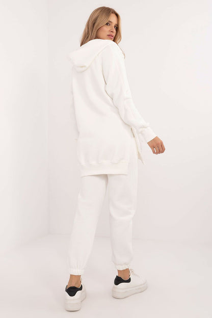 Full display of the warmed women's casual style 3-piece set showcasing its beautiful mélange texture and functional design - Factory Price.