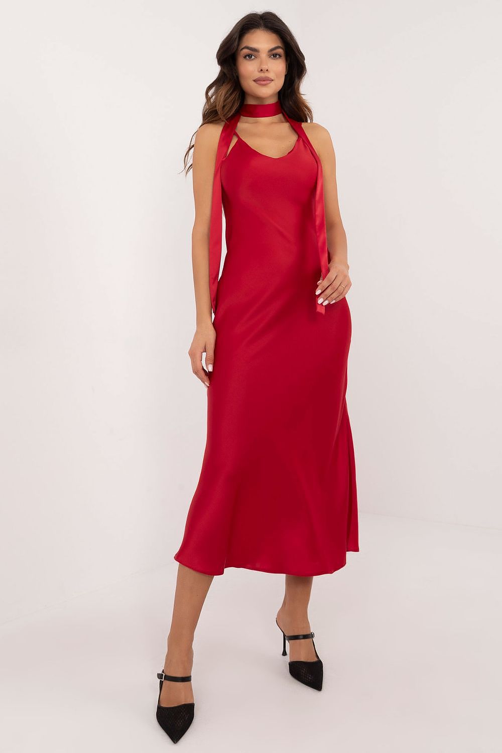Elegant strapless evening dress by Lakerta featuring a mermaid cut, showcasing its chic design and luxurious material.