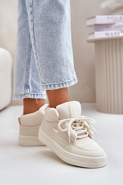 Close-up of Big Star women's insulated sneakers, showcasing the high-quality textile material and ankle support, designed for ultimate comfort by Step in Style.