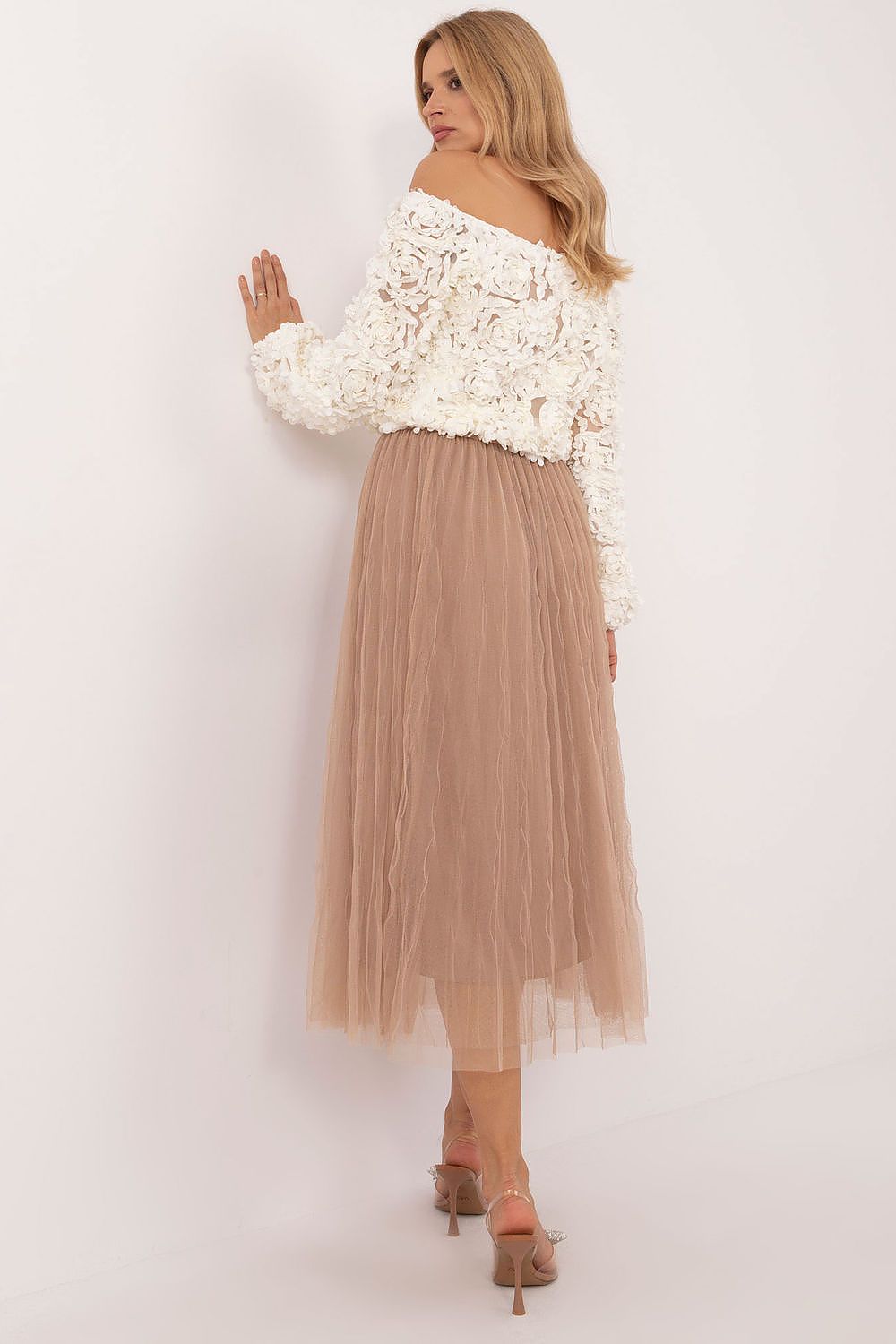 Stylish lightweight polyester tulle skirt in a flattering midi length for women, ideal for everyday wear by Factory Price.