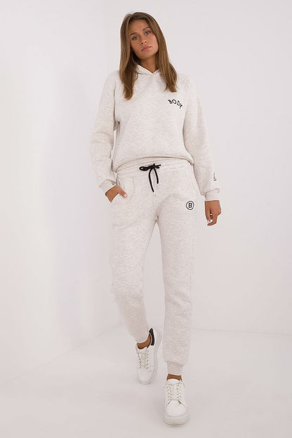 Luxuriate in comfort with this women's insulated melange set, complete with sweatshirt and pants by Factory Price, designed for warmth and everyday elegance.