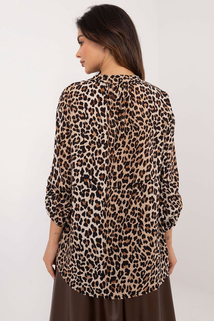 Och Bella elegant long sleeve blouse featuring a refined heart-shaped neckline, crafted in a luxurious viscose blend, EU size 0.