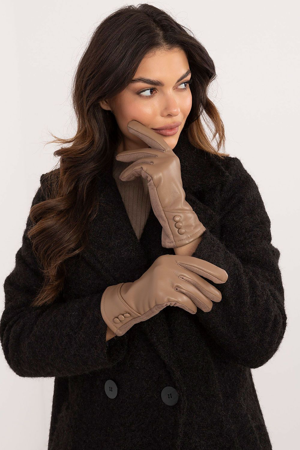 Luxury women's insulated gloves in eco-leather by AT, complete with floral embroidery for smartphone use.