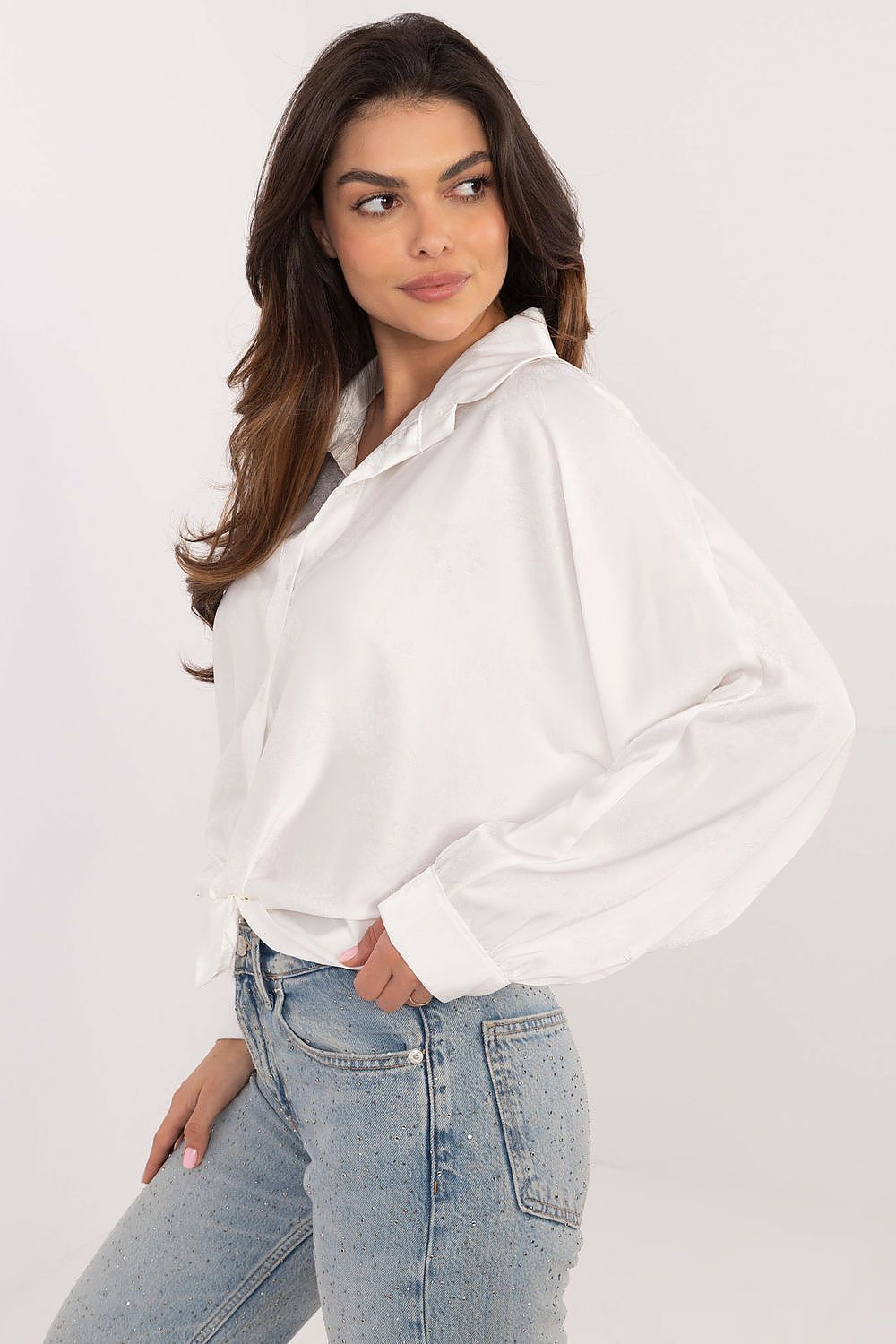 Front view of Italy Moda's elegant long sleeve shirt featuring a classic collar, adjustable binding at the bottom, perfect for a sophisticated wardrobe.