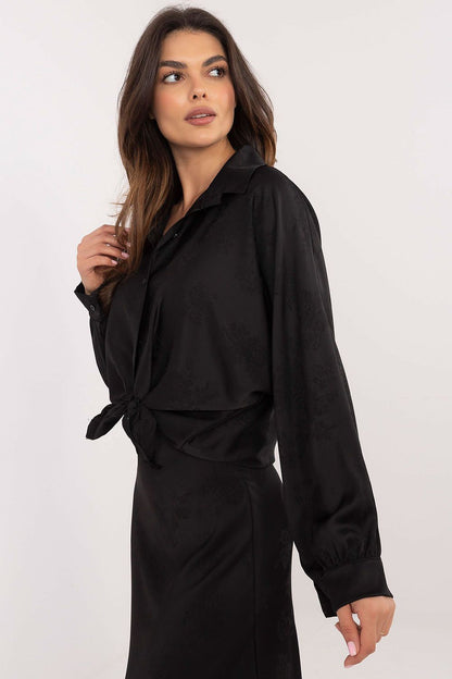 Elegant long sleeve shirt by Italy Moda featuring a delicate embroidered floral pattern, classic collar, adjustable fit, perfect for casual and formal occasions, size EU 0.