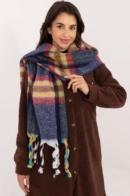 Sophisticated 182cm polyester scarf with a fashionable check pattern and decorative tassels by AT, ideal for adding elegance in cold weather.