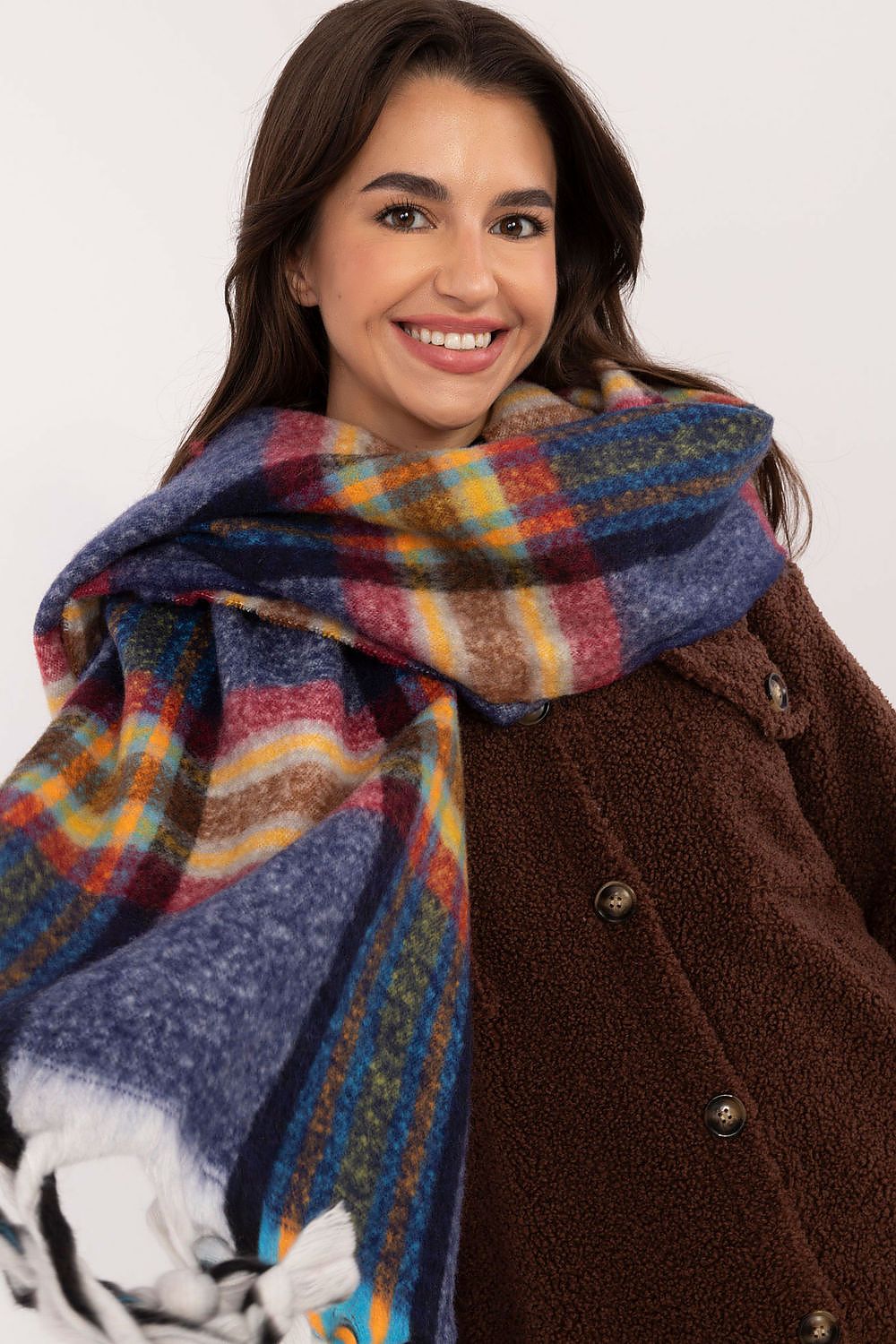Luxurious winter scarf featuring a check pattern and decorative tassels, crafted from high-quality polyester by AT.