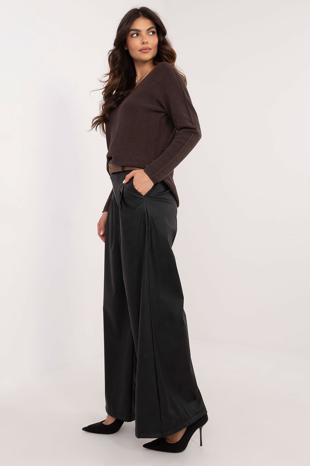 Close-up of the Buckled Waistband on Luxury Eco Leather Wide Leg Trousers for Women by Italy Moda, emphasizing style and comfort.