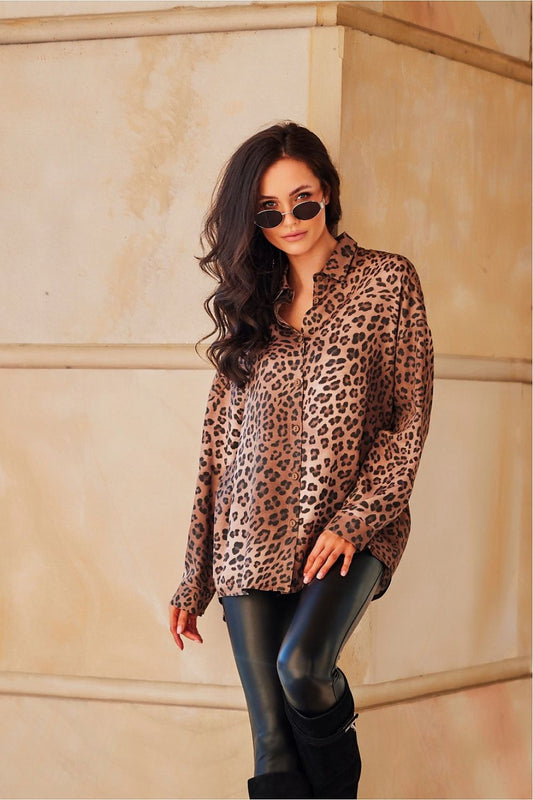 Roco Fashion long sleeve shirt in trendy animal print, showcasing a classic collar and cuffed sleeves, perfect for stylish autumn-winter looks.
