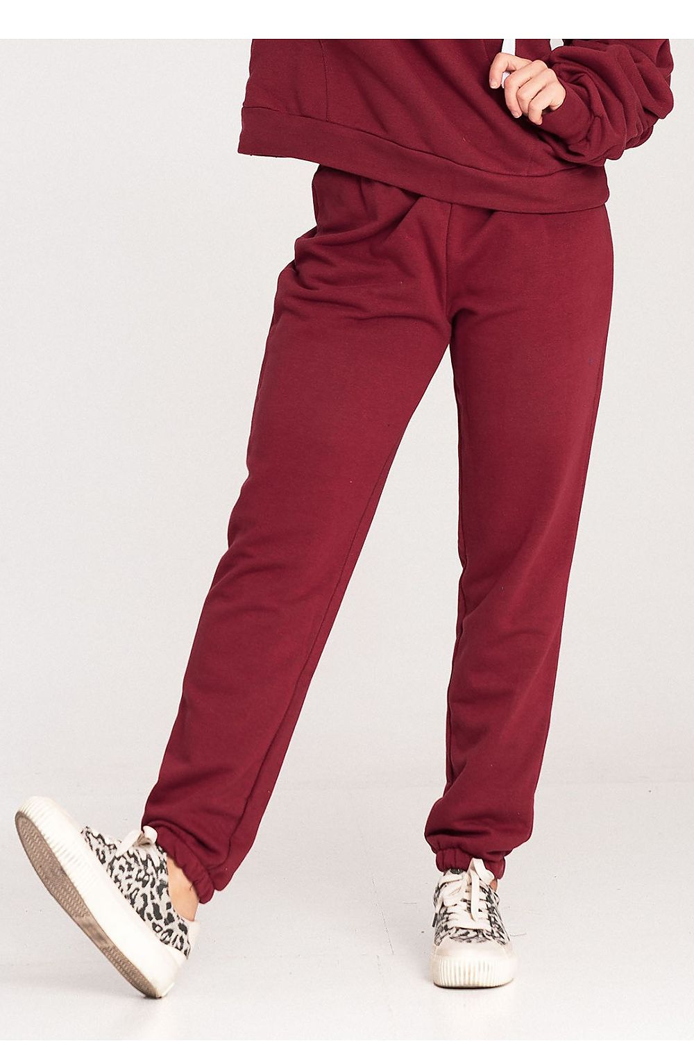 Sleek Figl cotton sweatpants demonstrating a refined design with an elastic finish, ideal for ultimate relaxation.