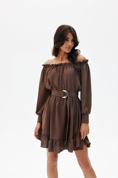 Elegant Roco Fashion daydress featuring a Spanish neckline, airy sleeves, and ruffled hem, perfect for stylish occasions.