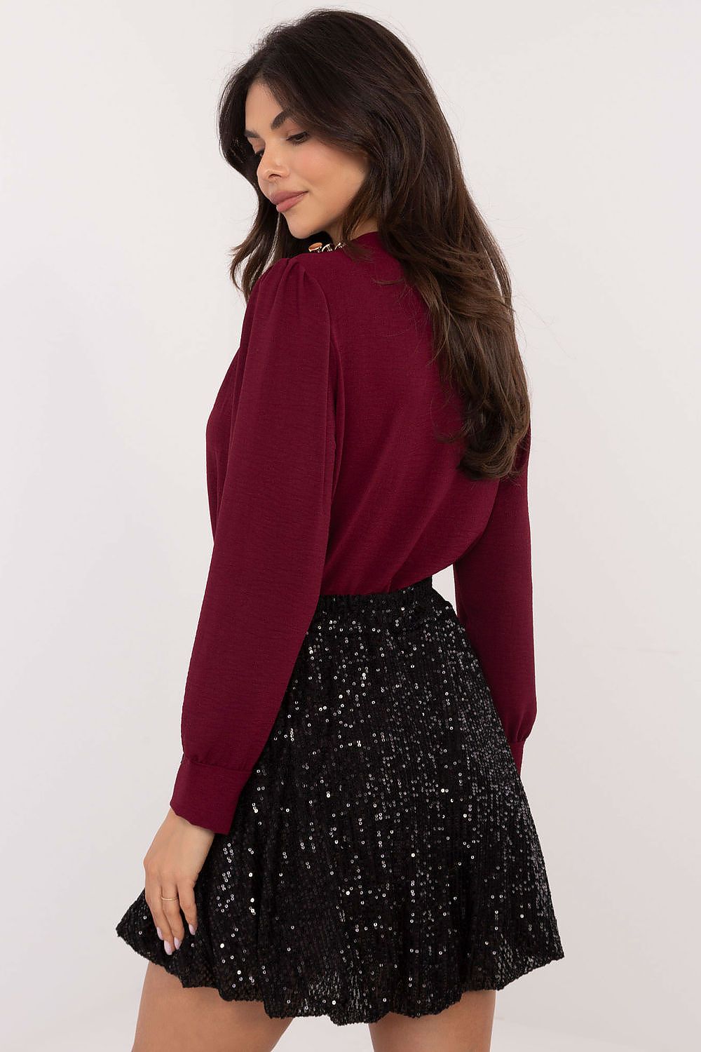Italy Moda luxury mini sequin skirt displayed elegantly to accentuate its modern design and perfect fit, ideal for fashionable women.