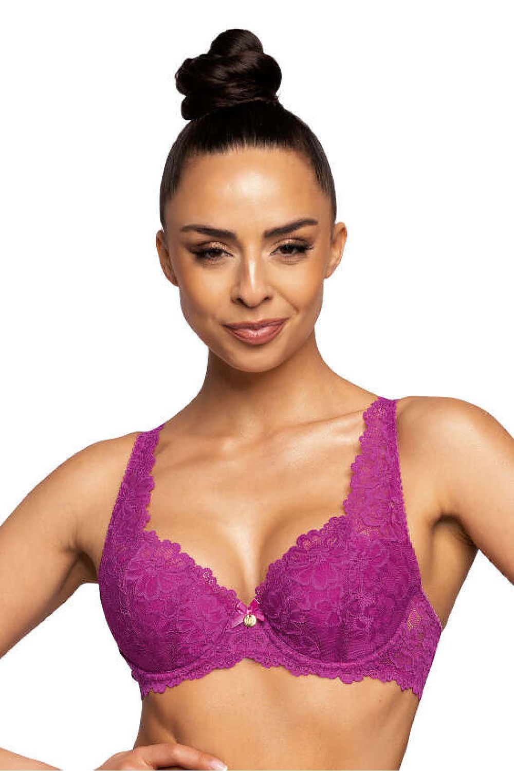 Luxury magenta lace padded bra by Mat, featuring delicate design and adjustable straps, sizes EU 65B to EU 85D.