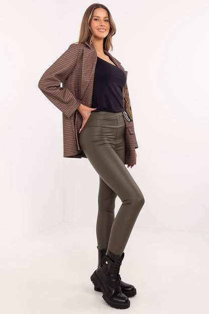 NM high-waisted tapered leggings, ideal for casual and elegant outfits, emphasising style and comfort.